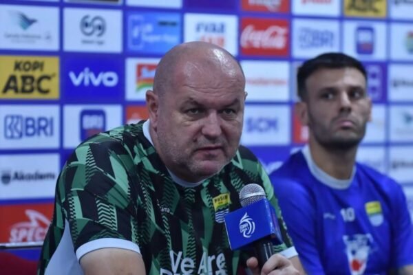 Latihan Individu untuk Pemain Persib Bandung Selama Masa Liburan