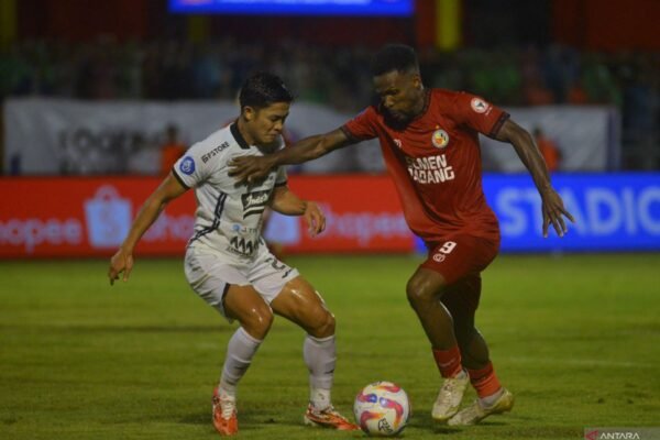 Persija Terlempar dari Empat Besar Usai Tumbang 0-2 di Tangan Semen Padang