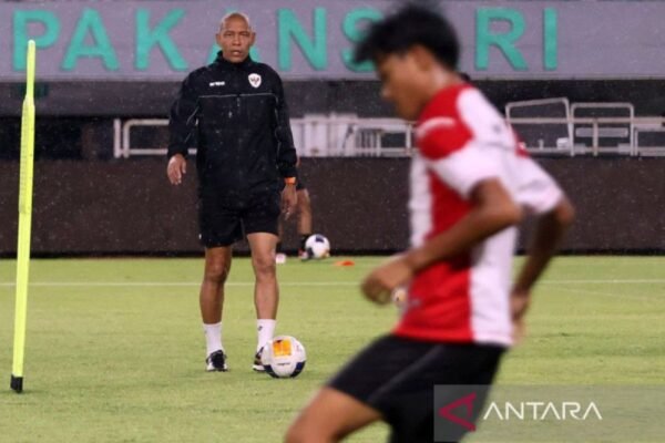 Nova Arianto Sasar 30 Pemain untuk Pembentukan Tim U-17 Baru